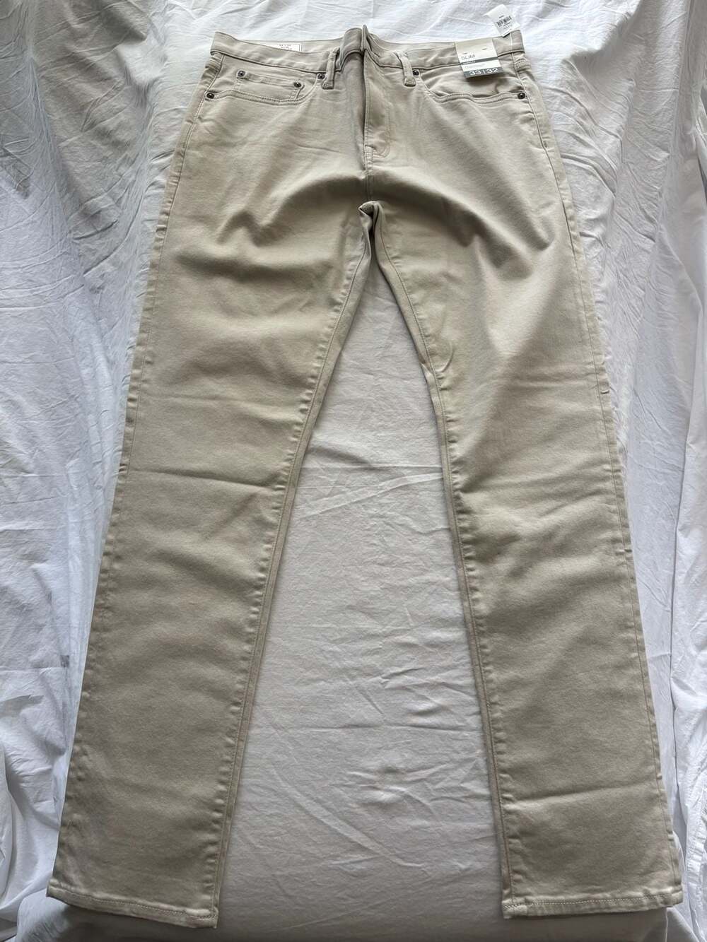 Gap Men's Slim GapFlex Pants in Fresh Praline